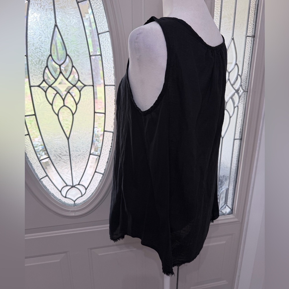Velvet by Graham & Spencer Black Cotton Gauze Sleeveless Medium Blouse - Picture 6 of 9